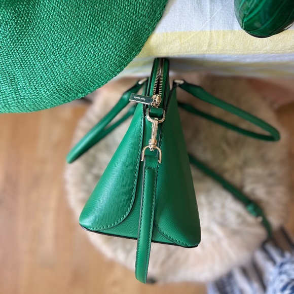 Green Kate Spade Cross Body Chic Purse! Spring has Sprung! :) - Picture 9 of 12